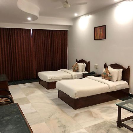 Hotel Lawrence Amritsar Extérieur photo