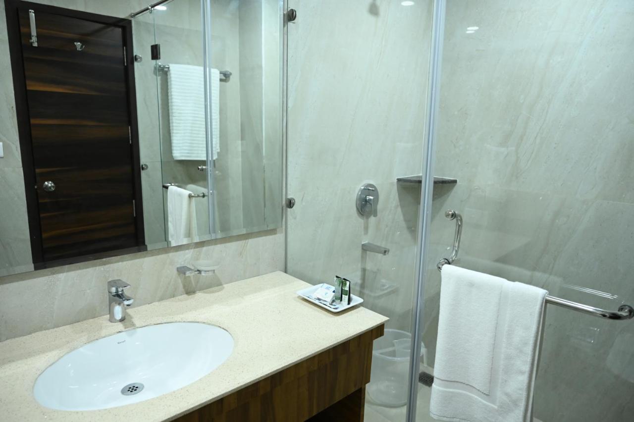 Hotel Lawrence Amritsar Extérieur photo