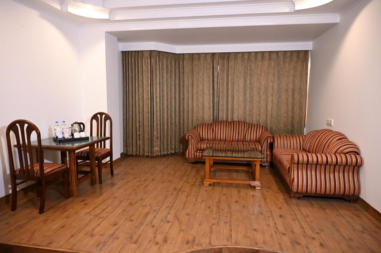 Hotel Lawrence Amritsar Extérieur photo